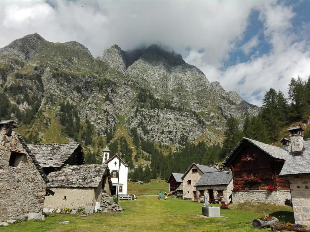 B&B Dove Comincia La Bella Italia Beura Exterior photo